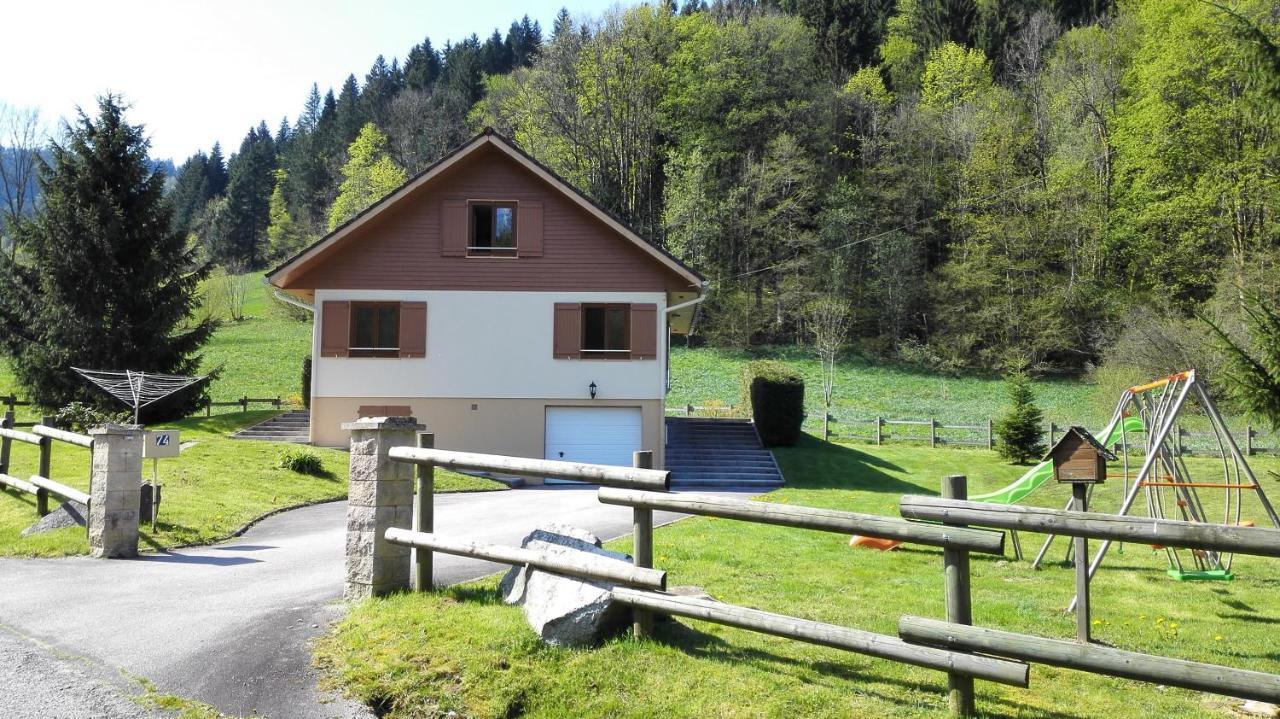 LE BOIS JOLI Chalet 4 étoiles CLEDICIHOME Cadre paisible en lisière de forêt Gérardmer Esterno foto